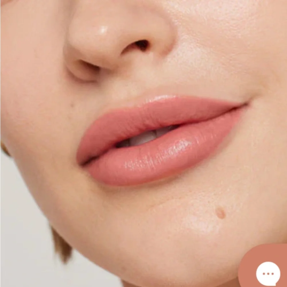 Tarte Maracuja Juicy Lip Plump - Soft dusty, orange shade chai (full size stick